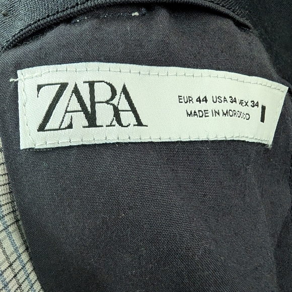 Zara Men's Elegant Gray Plaid Trousers - Picture 2 of 4